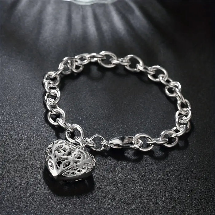 Three-Dimensional Heart Bracelet