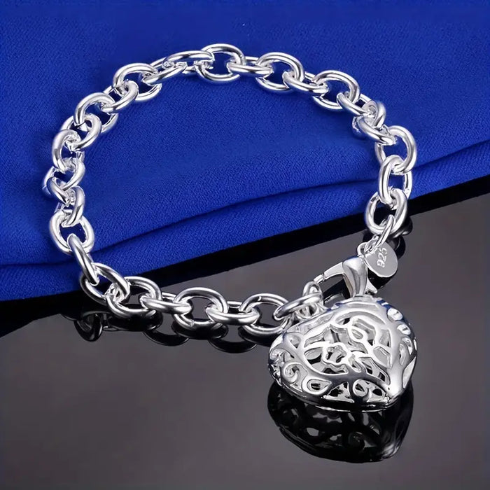 Three-Dimensional Heart Bracelet